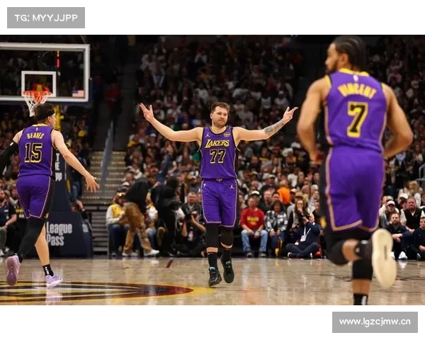 东契奇爆砍73分,NBA现役第一,历史第四 东契奇爆砍73分,NBA现役第一,历史第四